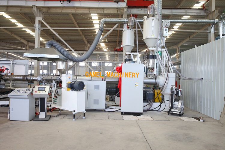 High speed double wall corrugated pipe extrusion machine