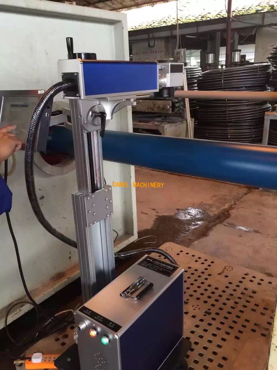 Impresora láser para tubos de plástico