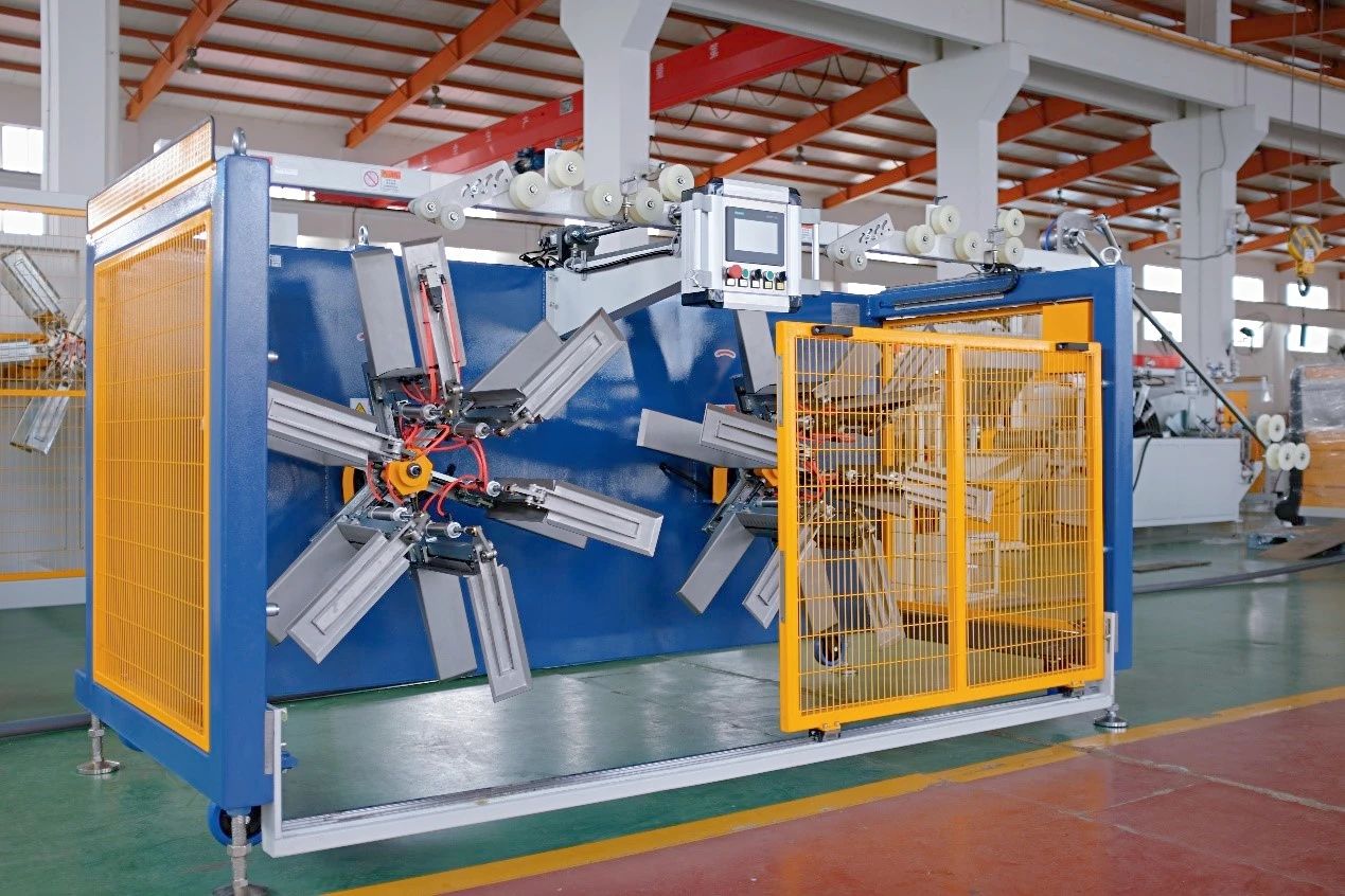 Fabricación en fábrica de máquinas enrolladoras de tubos de plástico de alta velocidad